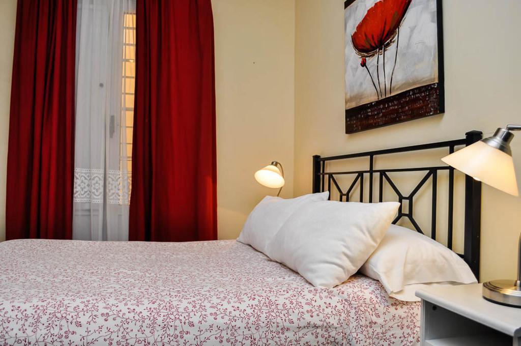 Pension La Montorena Σεβίλλη Εξωτερικό φωτογραφία