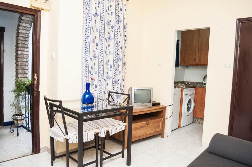 Pension La Montorena Σεβίλλη Εξωτερικό φωτογραφία